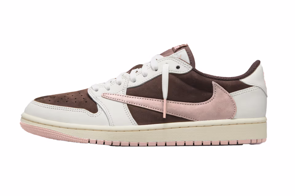 https—hypebeast.com-image-2024-05-20-travis-scott-air-jordan-1-low-og-pink-oxford-dark-pony-spring-2025-0.jpg